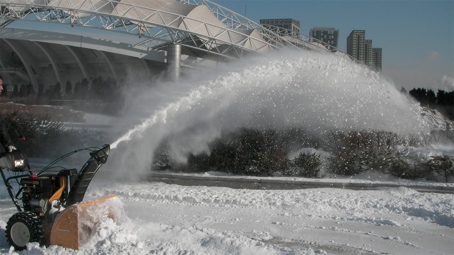 綏化揚(yáng)雪機(jī)